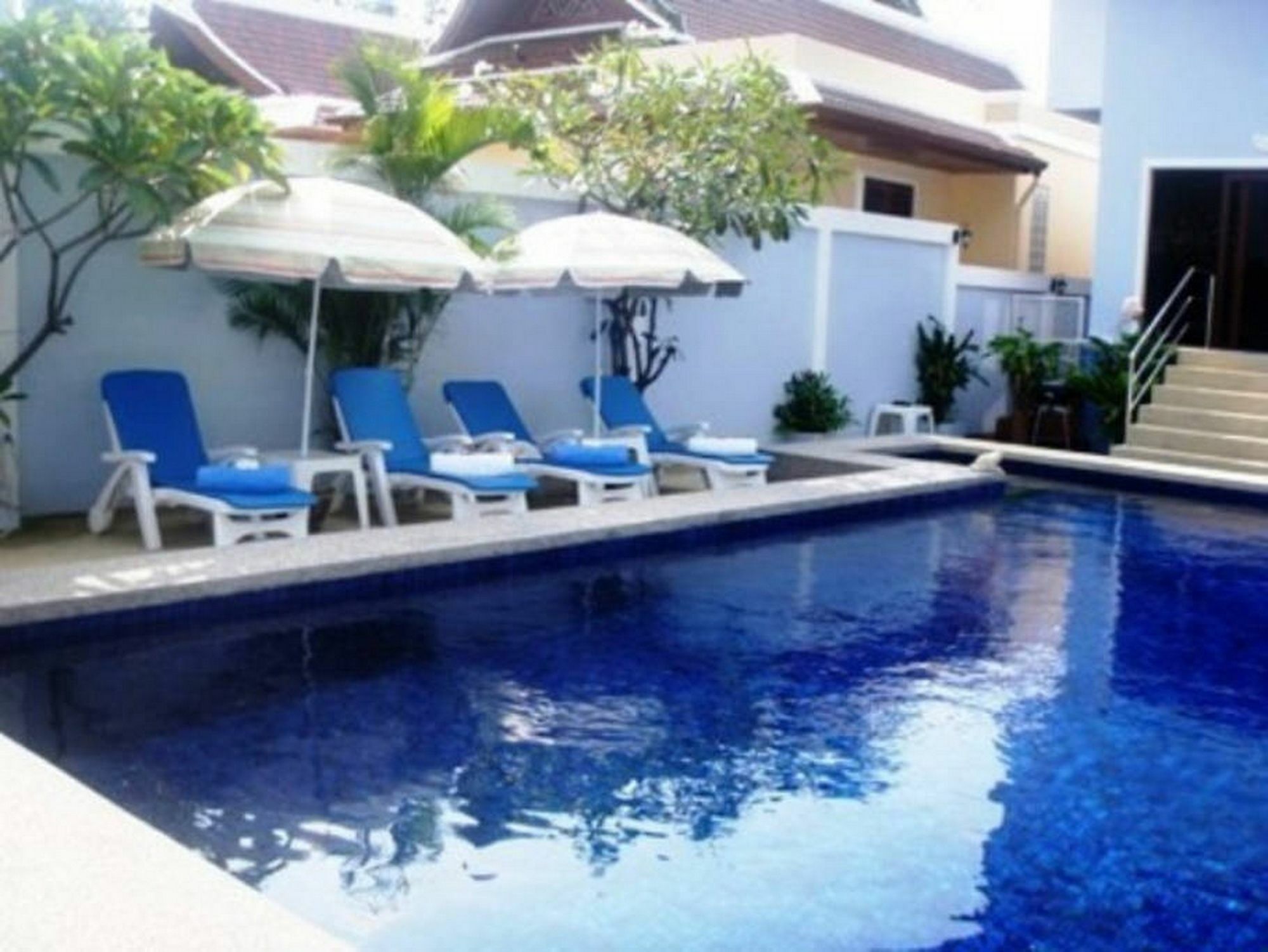 Majestic Villas Phuket Rawai Екстериор снимка